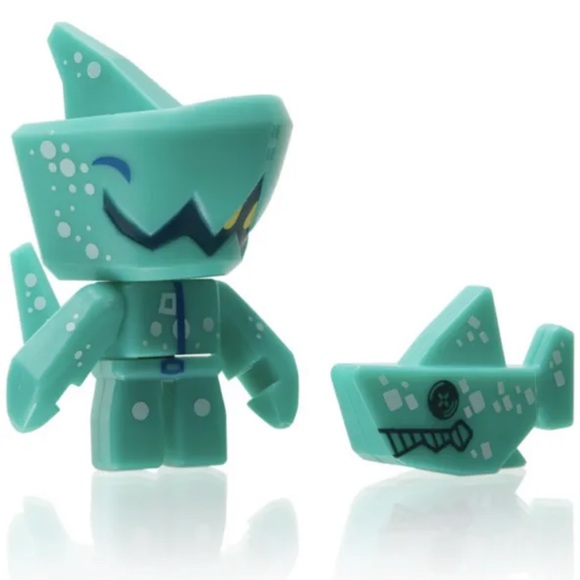 NEW 2023 - ROBLOX Series 10 Celebrity Action Figure Collection Mystery Box Code - Picture 6 of 12